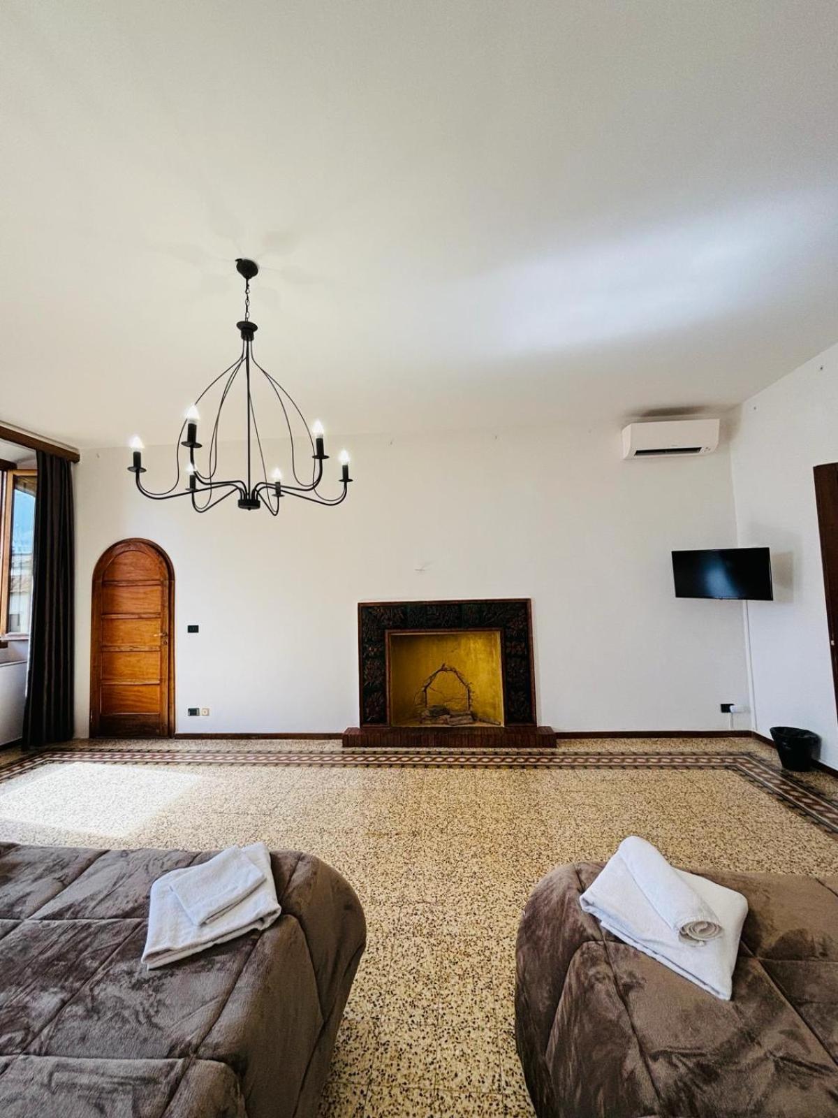 Best Bnb Albizi Firenze Bagian luar foto