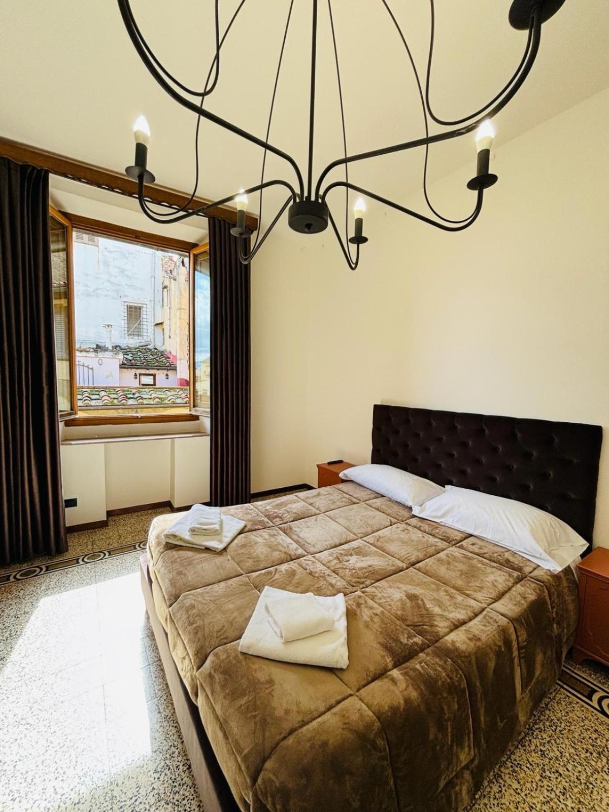 Best Bnb Albizi Firenze Bagian luar foto