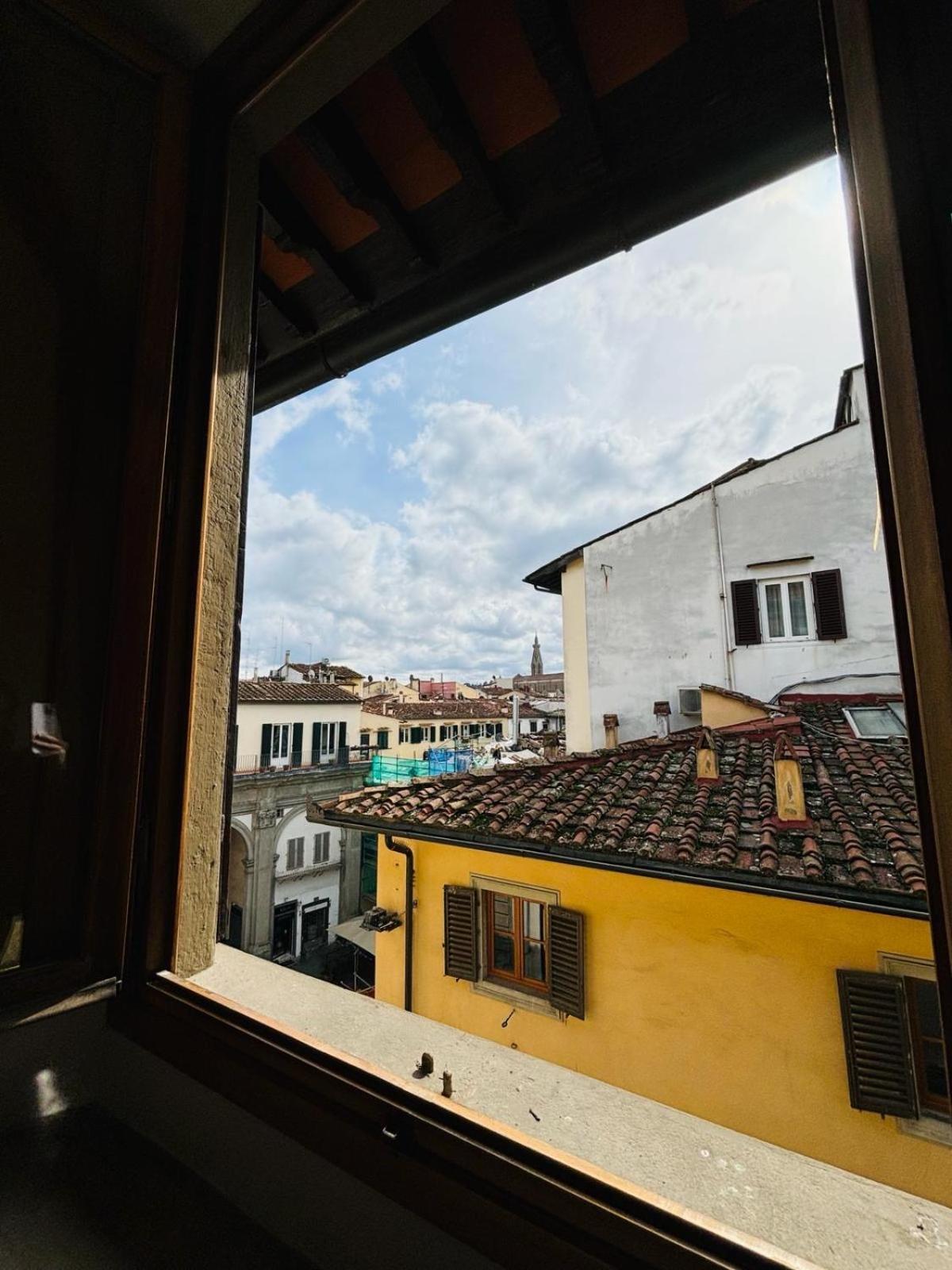 Best Bnb Albizi Firenze Bagian luar foto