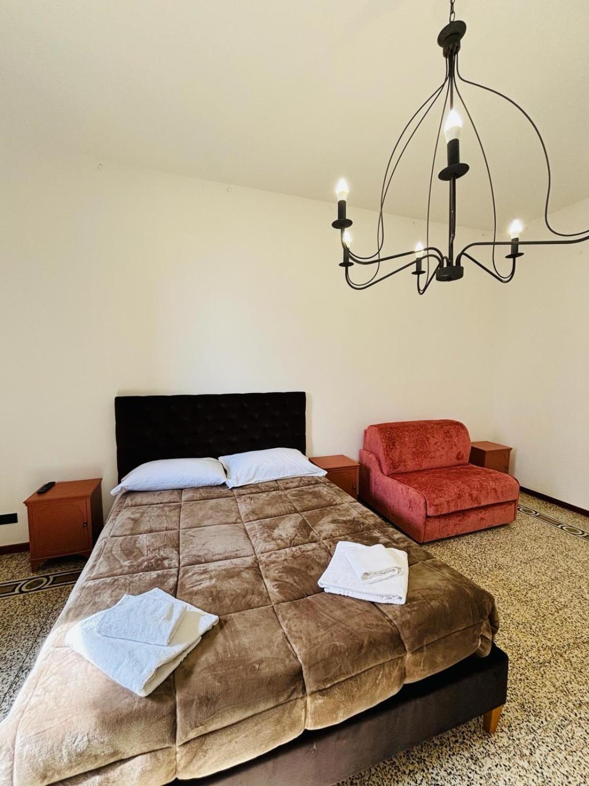 Best Bnb Albizi Firenze Bagian luar foto