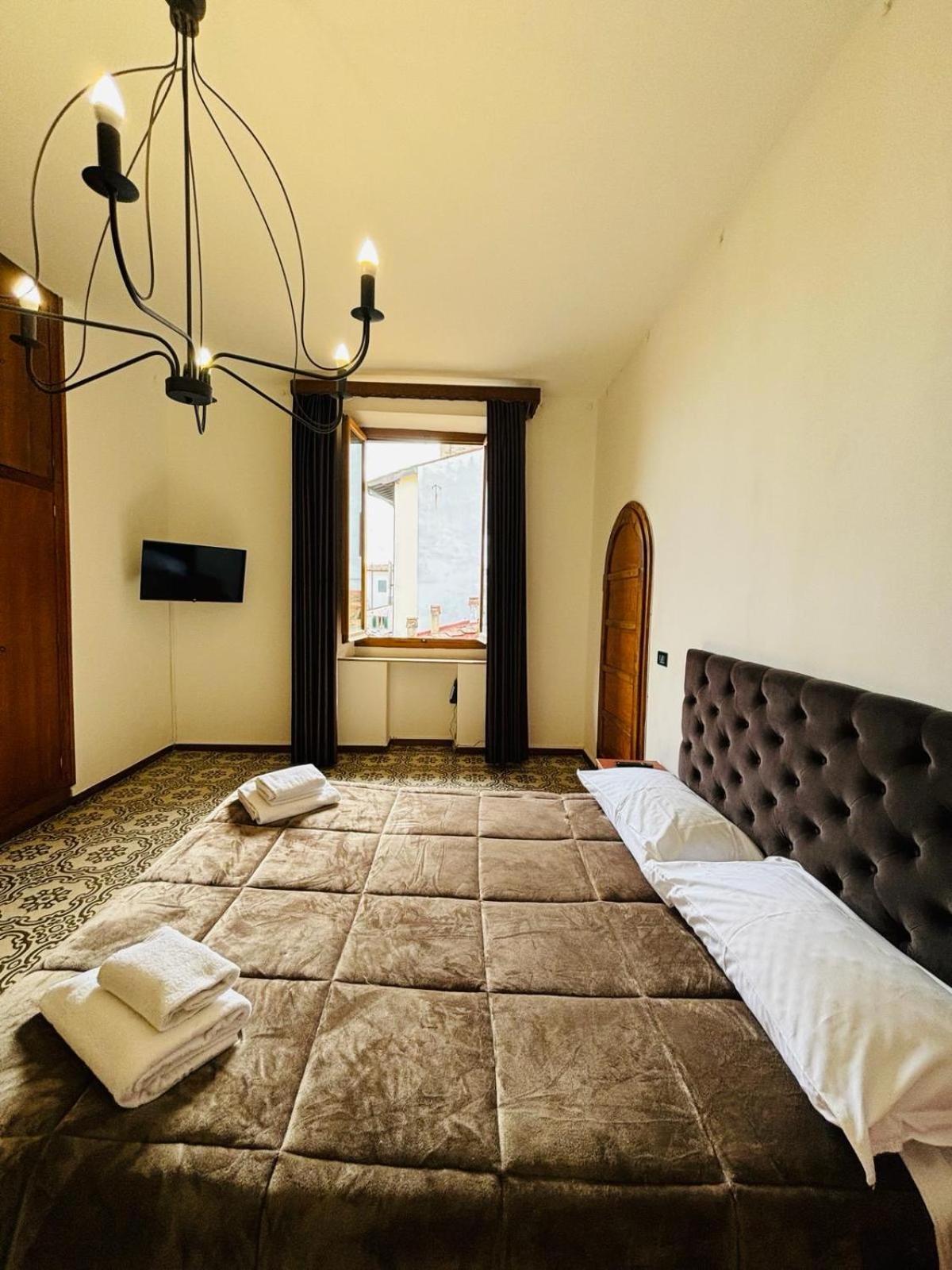 Best Bnb Albizi Firenze Bagian luar foto