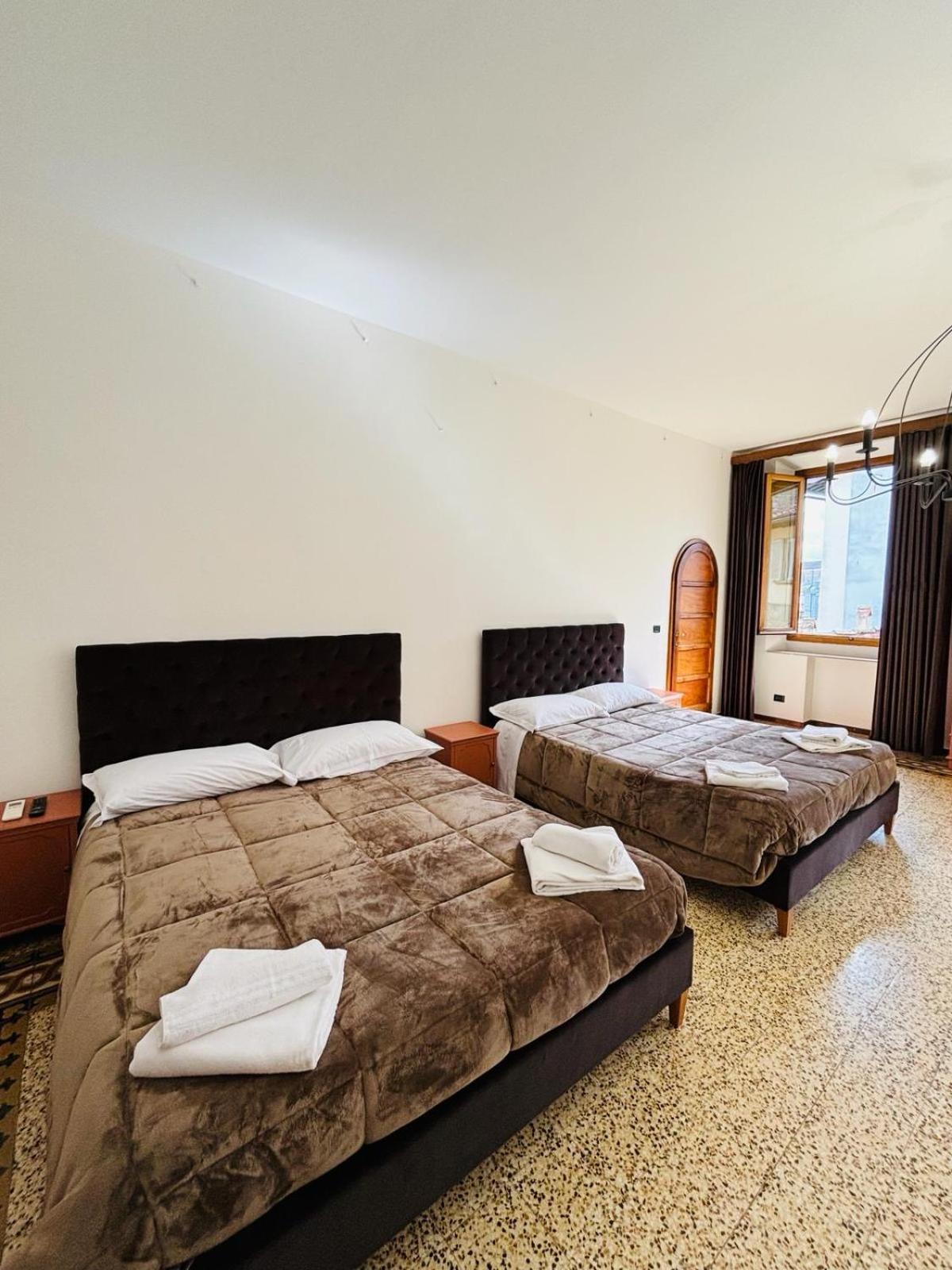 Best Bnb Albizi Firenze Bagian luar foto