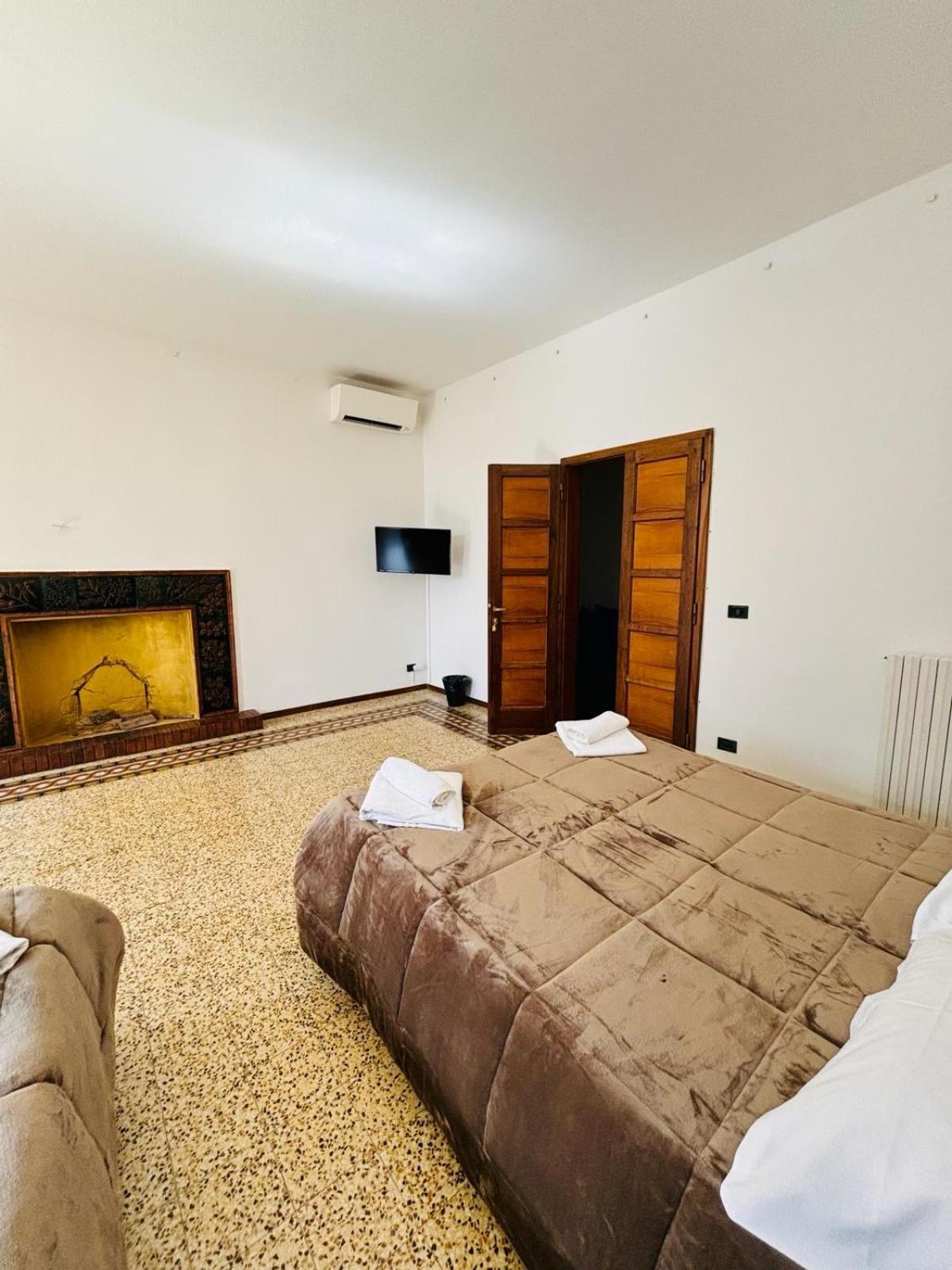 Best Bnb Albizi Firenze Bagian luar foto