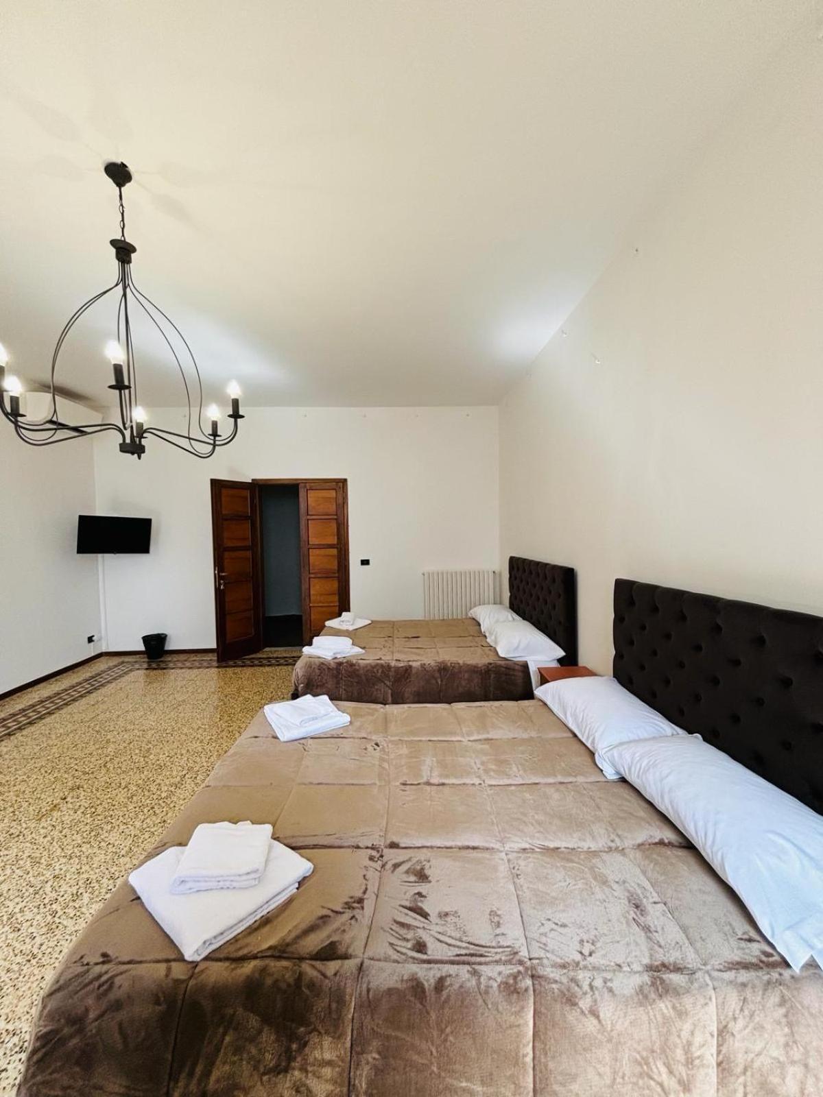 Best Bnb Albizi Firenze Bagian luar foto