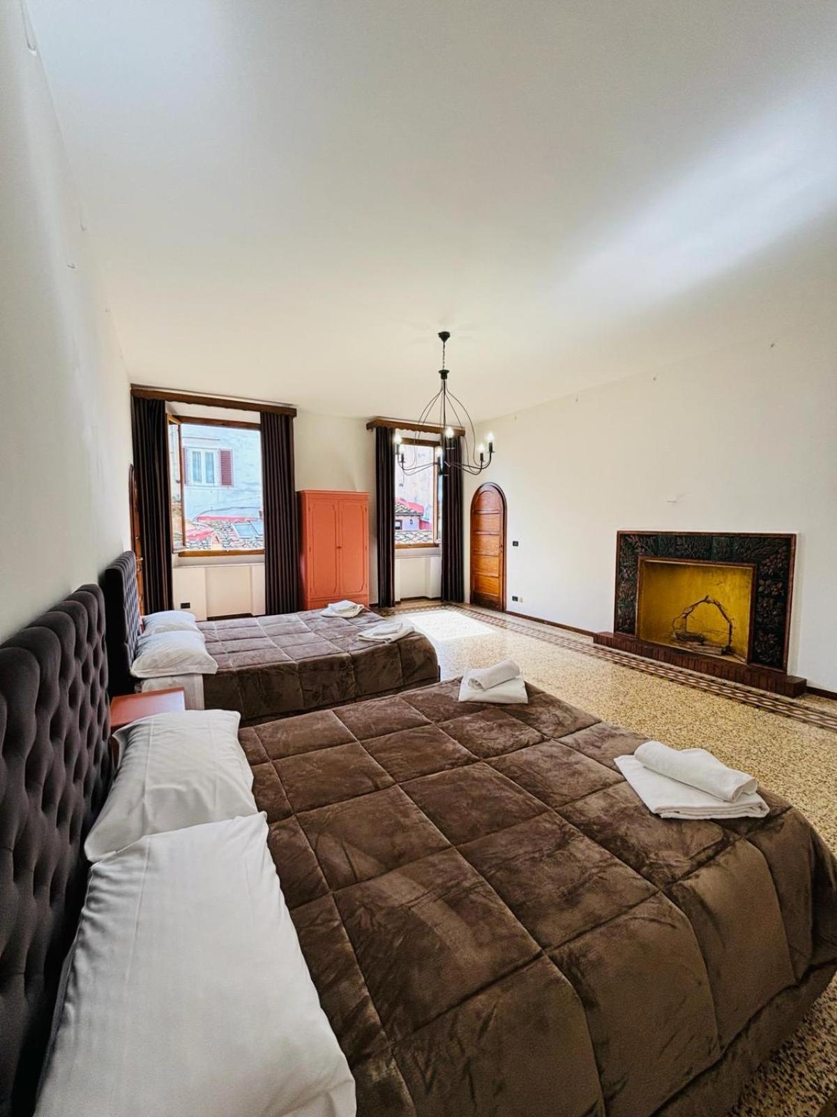 Best Bnb Albizi Firenze Bagian luar foto